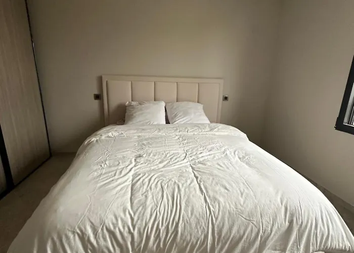 Villa Belle Avec Piscine Dans Un Quartier Calme Hyères