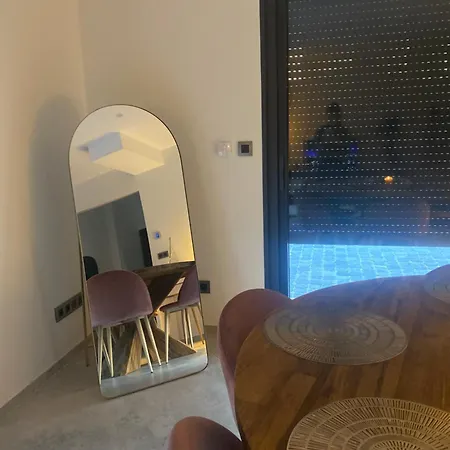 Belle Avec Piscine Dans Un Quartier Calme Vila Hyères
